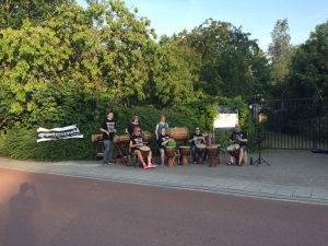Djembe spelen bij de Singelloop